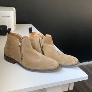 Steve Madden Chelsea boot